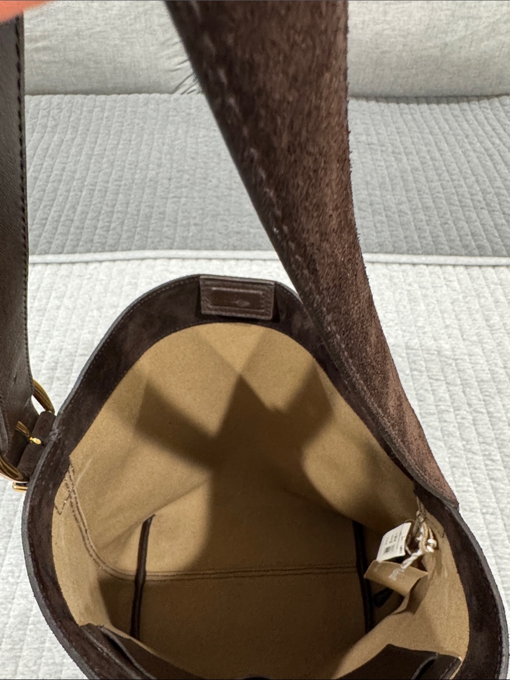 Madewell The Essential Bucket Tote in Dark Carob genuine suede leather - Picture 12 of 12
